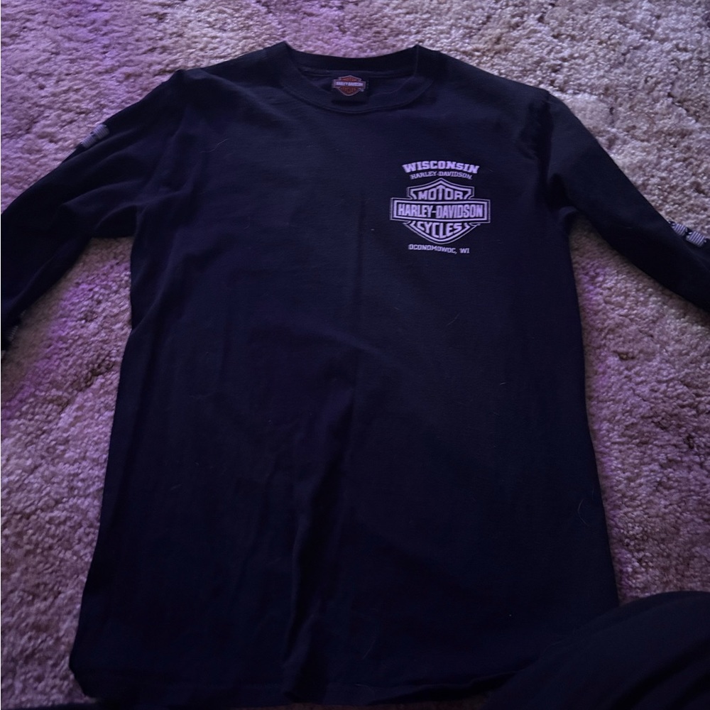 Black small Harley Davison shirt